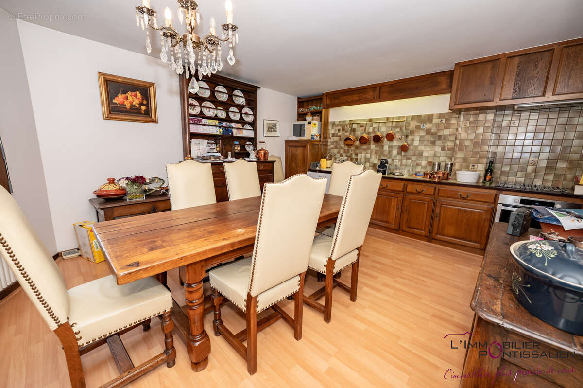 Pontarlier centre ville : duplex dernier etage - photo 4