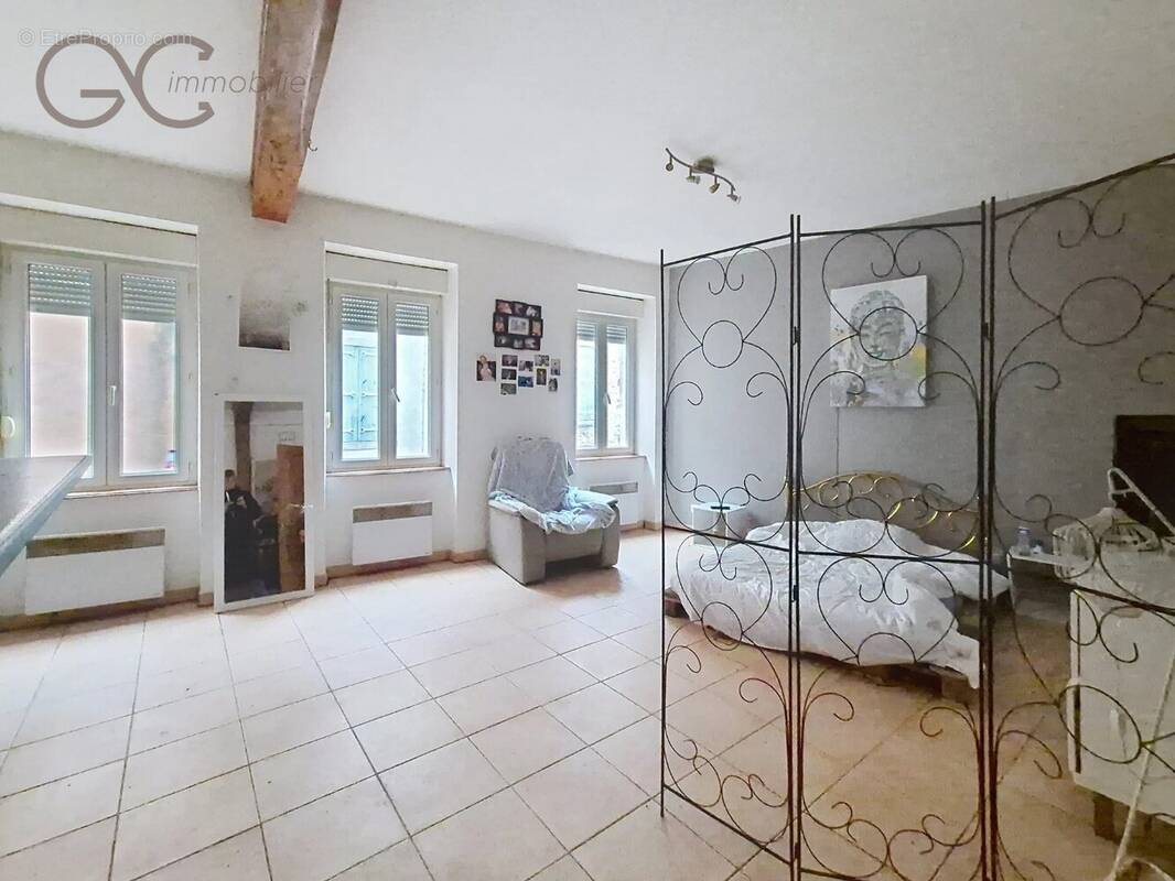 Maison à SAINT-CHINIAN