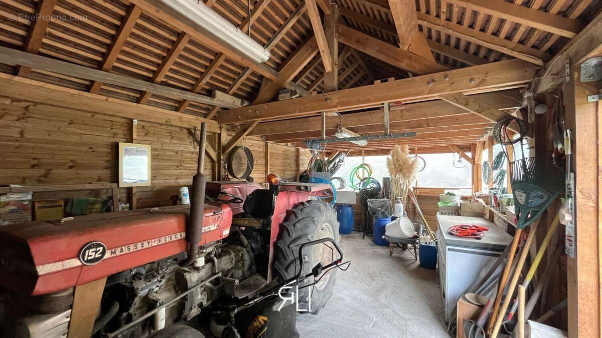 Propriété d'exception avec étang - photo 14