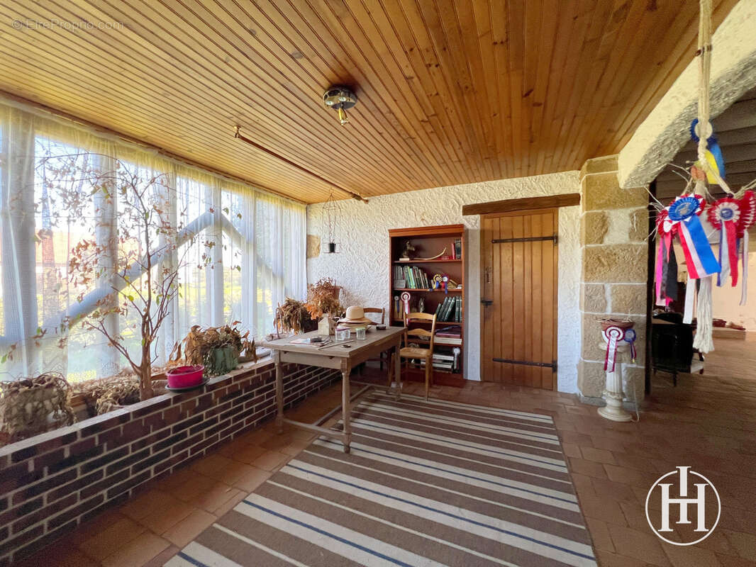 Maison à CHARENTON-DU-CHER