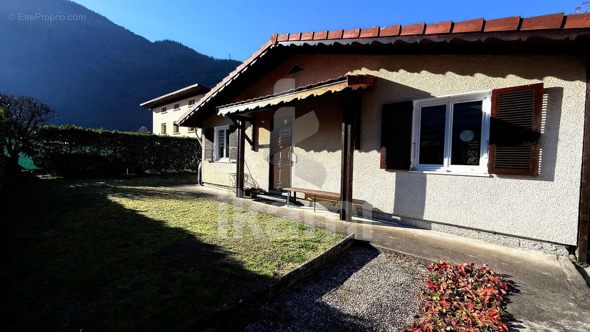 Maison à ROGNAIX