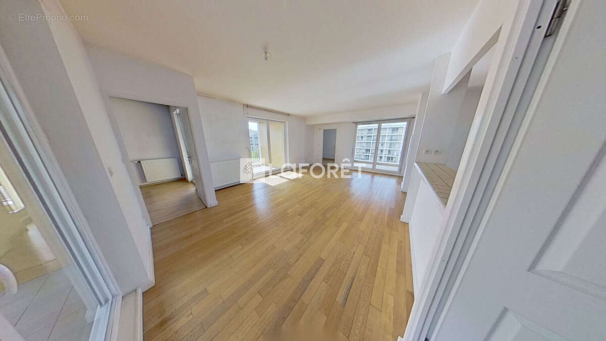 Appartement à LYON-8E
