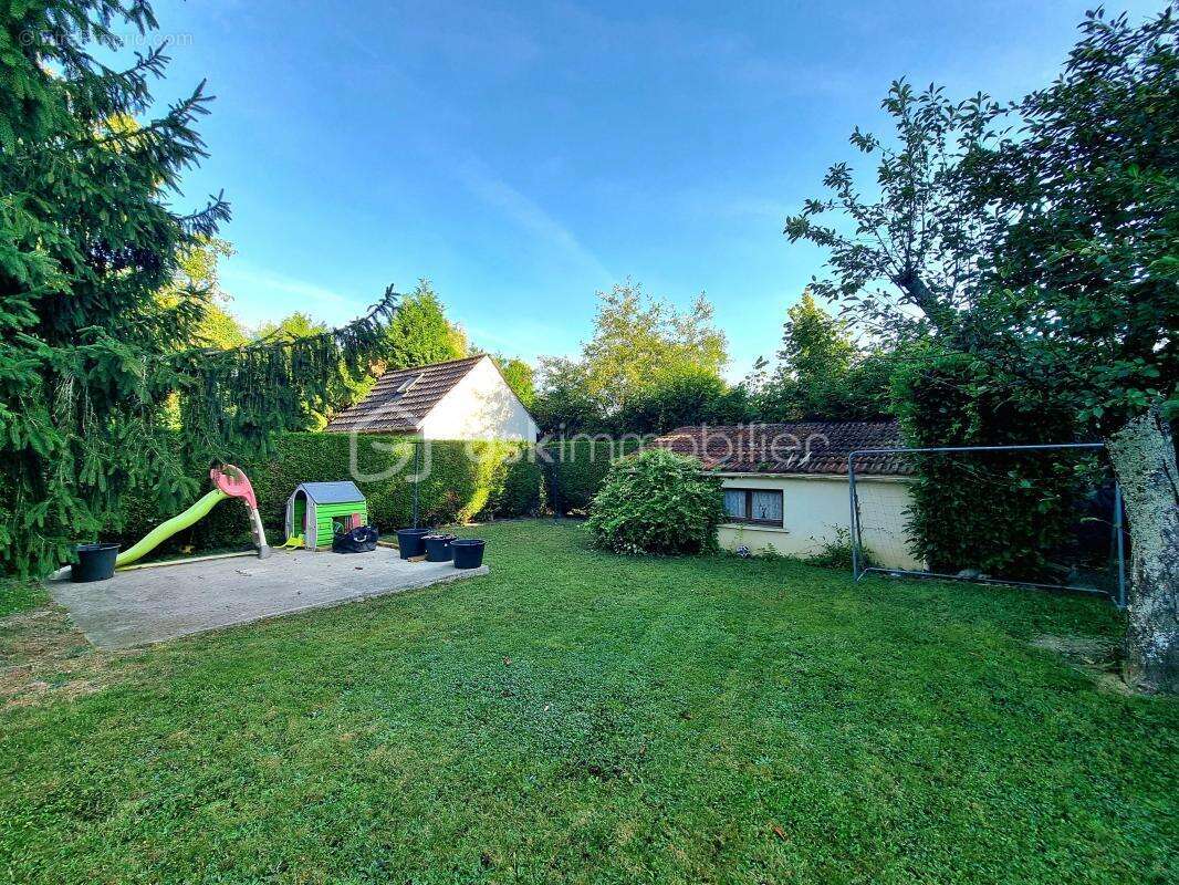 Maison à CHAUMES-EN-BRIE