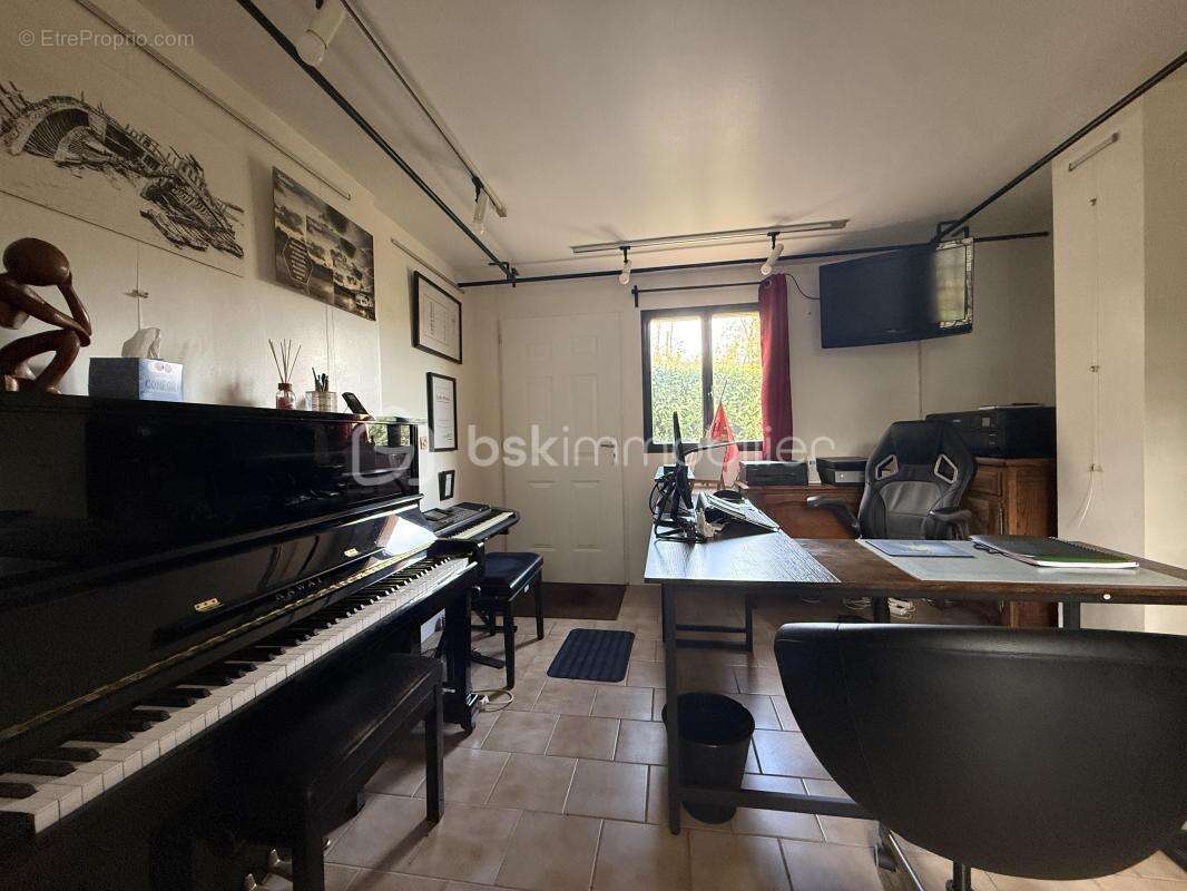 Maison à PONT-L'EVEQUE