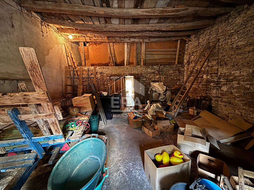 Maison à CORVEISSIAT