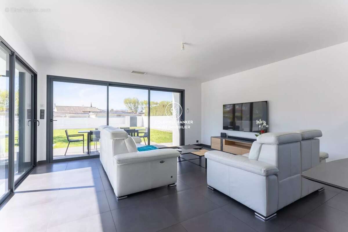 Maison à CORNEILLA-LA-RIVIERE