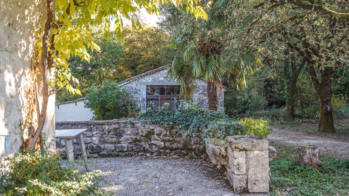 Maison à BAGAT-EN-QUERCY