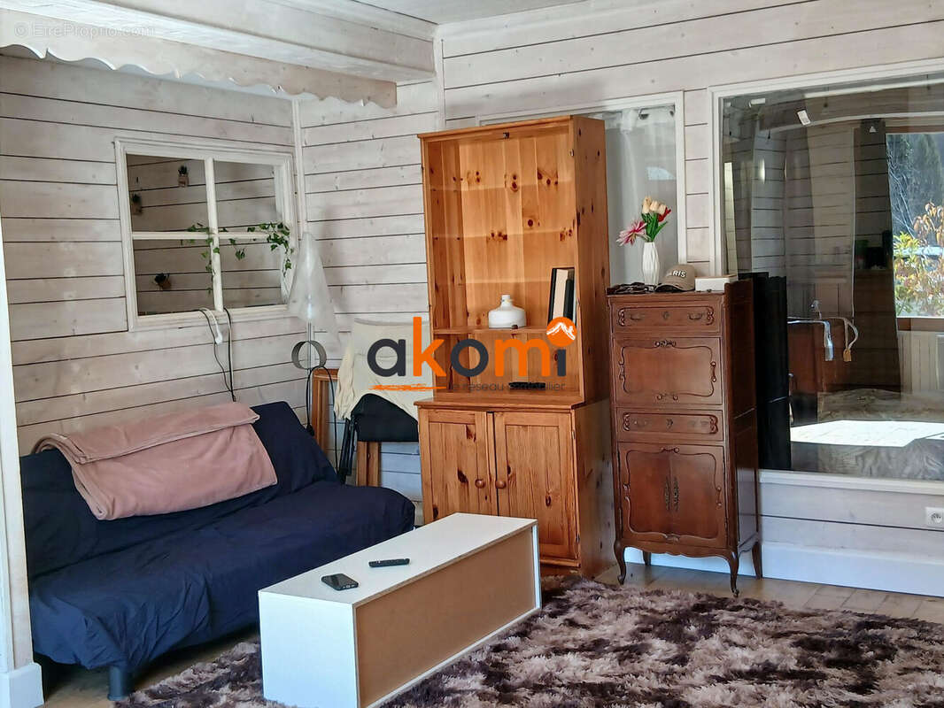 Appartement à SERRAVAL