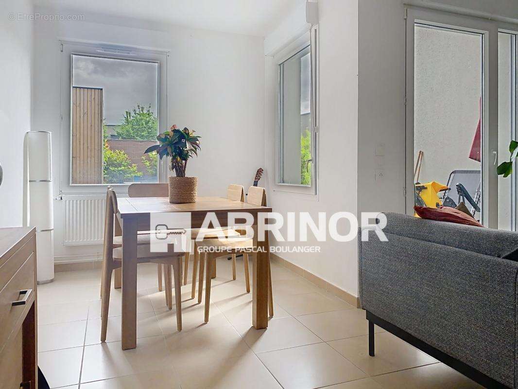 Lille - Appartement de Type 4 - Duplex - 3 chambres - Jardin - 1 place de parking - photo 5