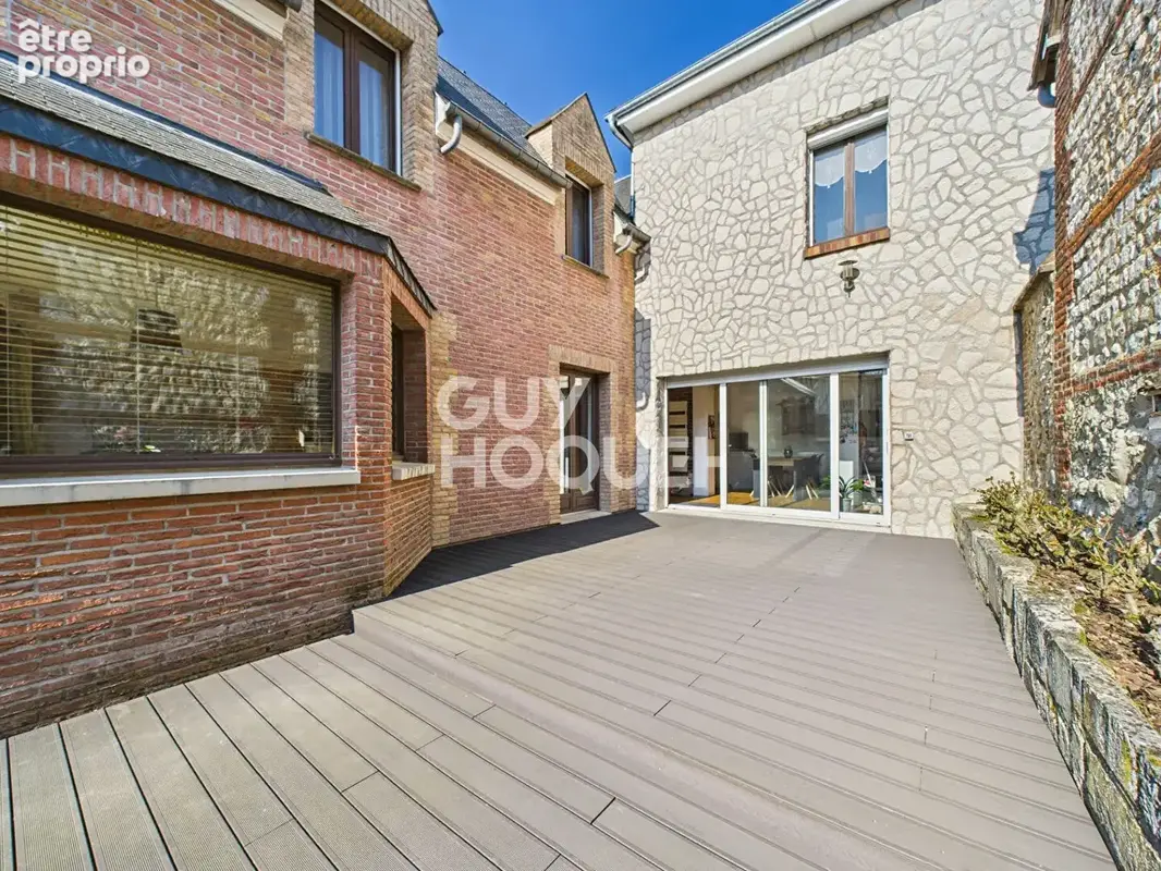 Maison à Saint-Pierre-lès-Elbeuf - 4 chambres, 180 m² - photo 13