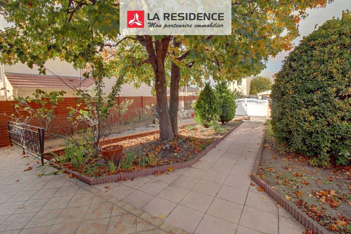 Maison à CONFLANS-SAINTE-HONORINE