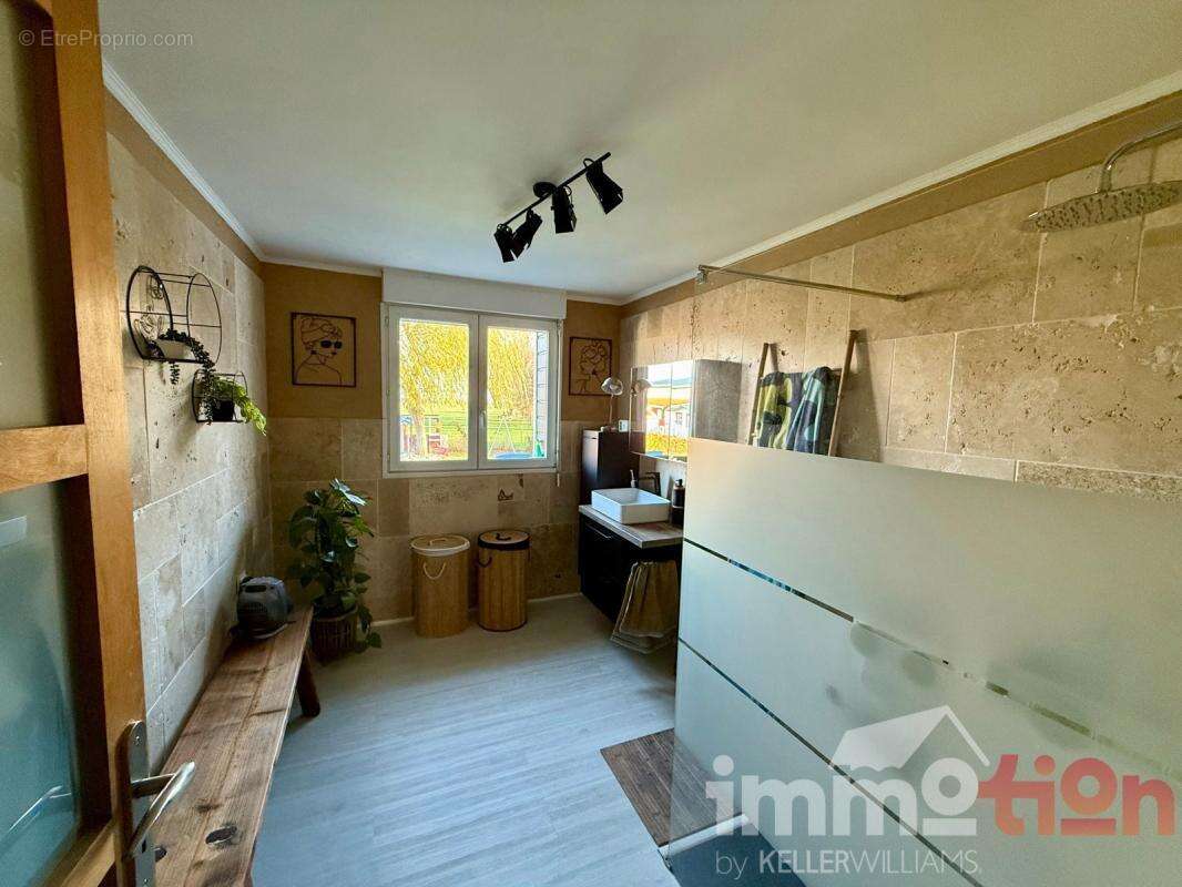 Maison à SAINT-MAULVIS