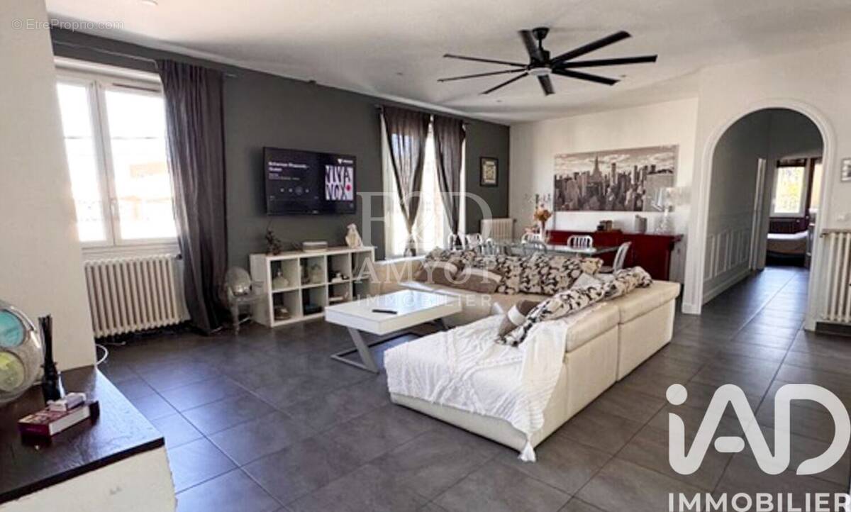 Photo 1 - Appartement à SAINT-LAURENT-DU-VAR