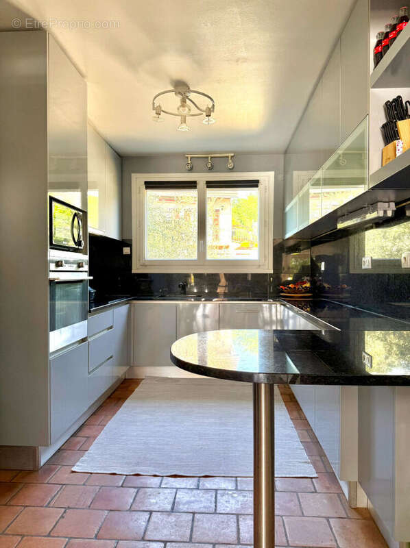 Maison à LINAS