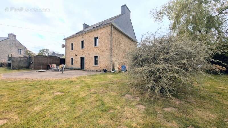Maison à MESLAN