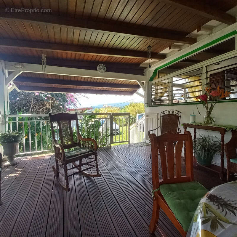 Maison à PETIT-BOURG