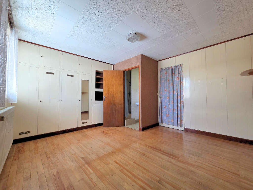 Maison à LONS-LE-SAUNIER