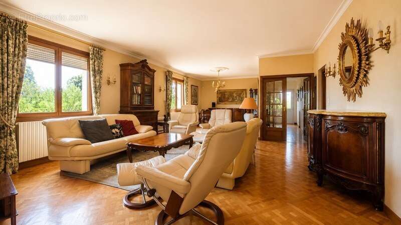 Maison de 7 pièces principales - photo 5