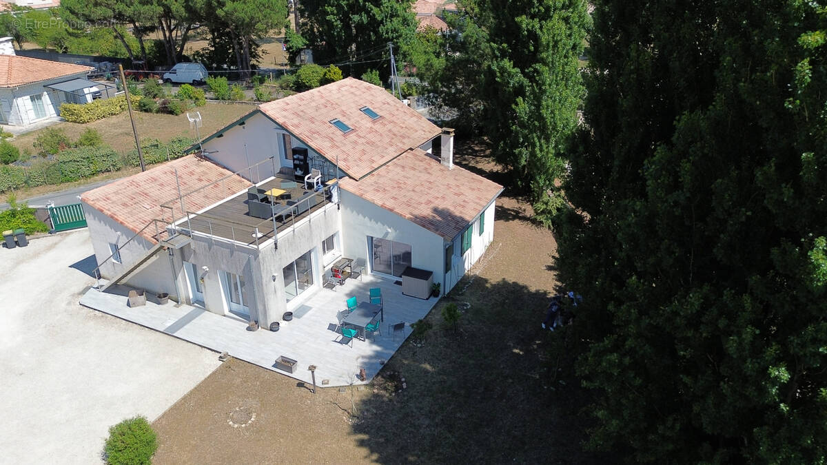 Maison à LA TREMBLADE