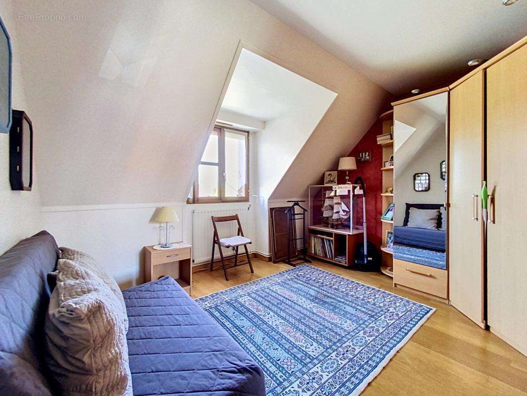 Maison à HOUPLINES