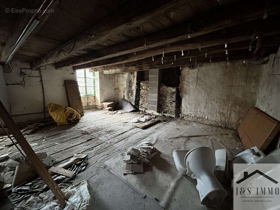 Maison à MONTEMBOEUF