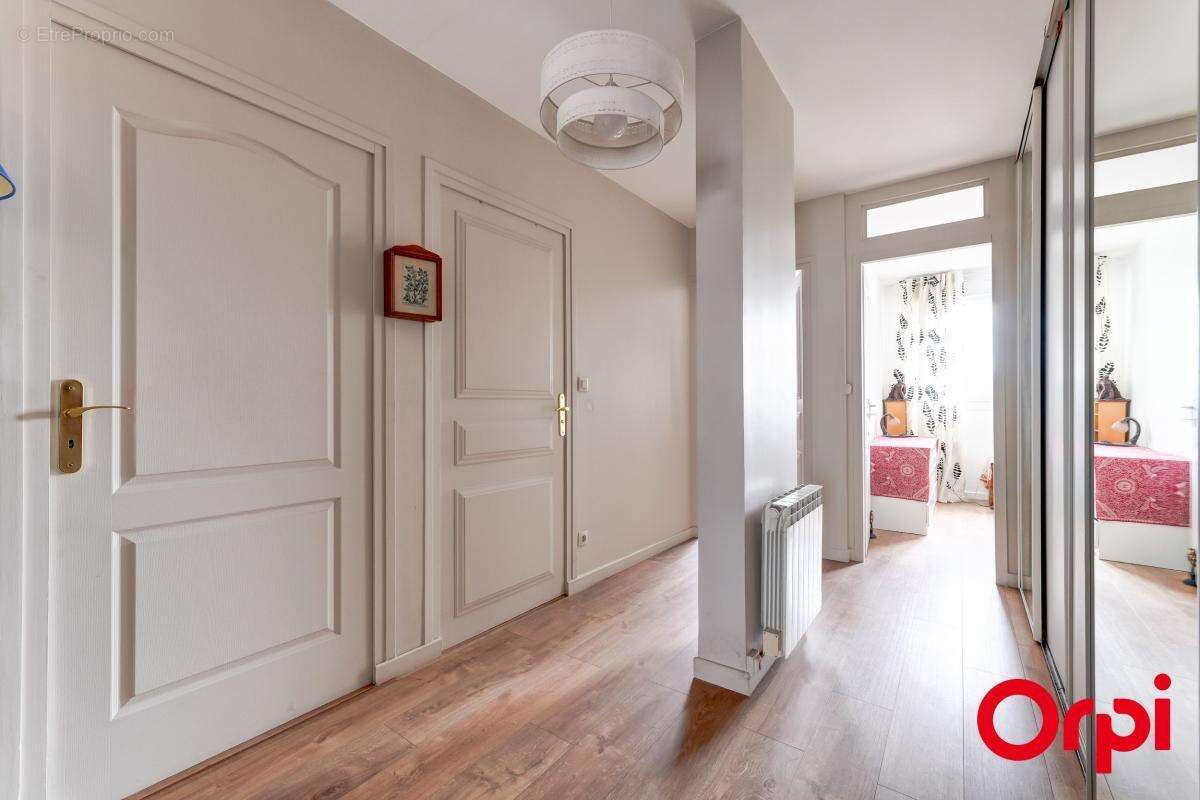 Appartement à VENISSIEUX