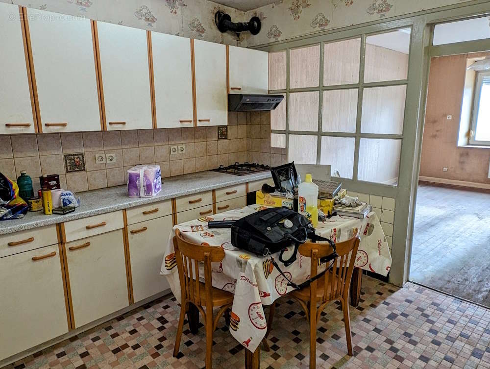 Maison à rénover axe Mirecourt/Charmes - photo 2