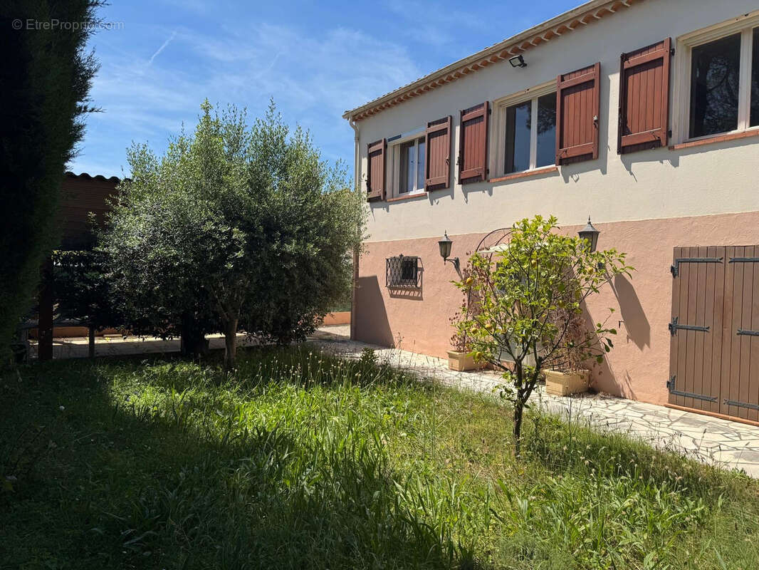 Maison à MANDELIEU-LA-NAPOULE