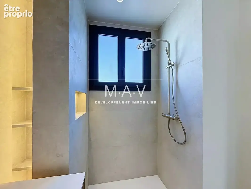 Nice/victor hugo - appartement 3 pièces 87 m2 luxueusement rénové balcon au calme - photo 14