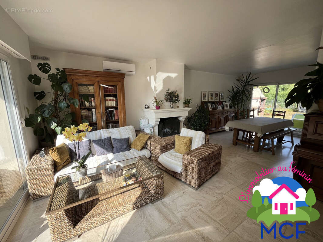 Maison 172 m² à Breval  - photo 3