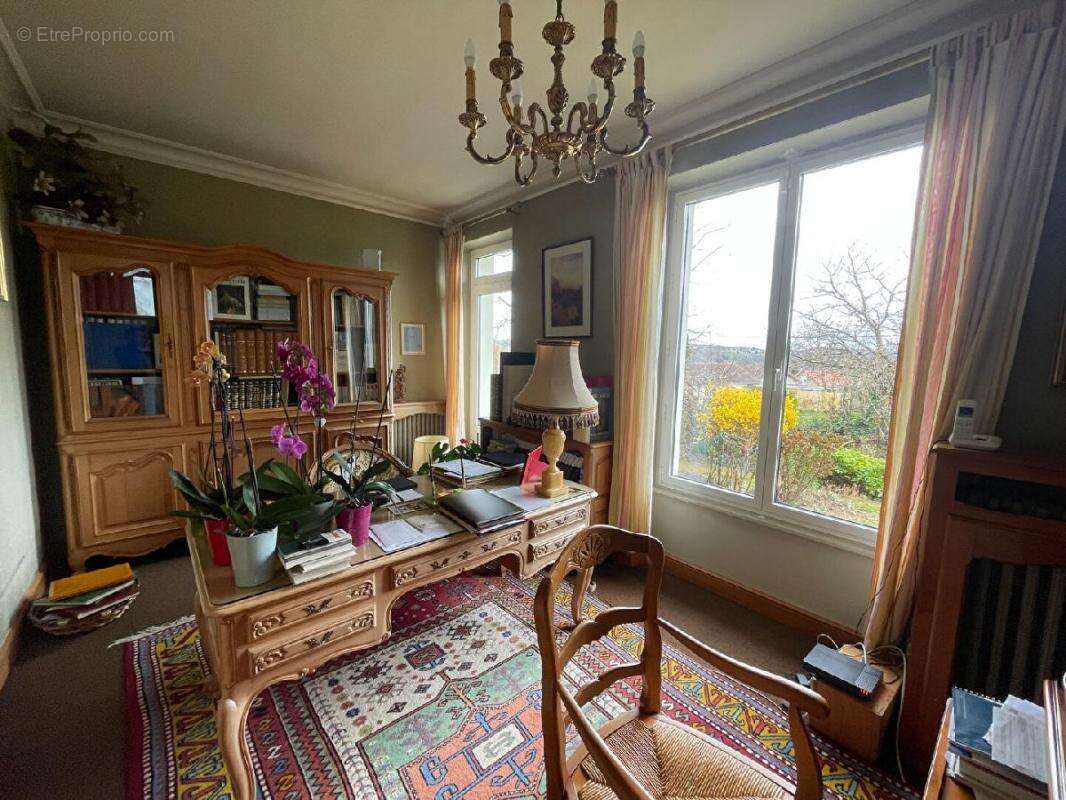 Maison à AIXE-SUR-VIENNE