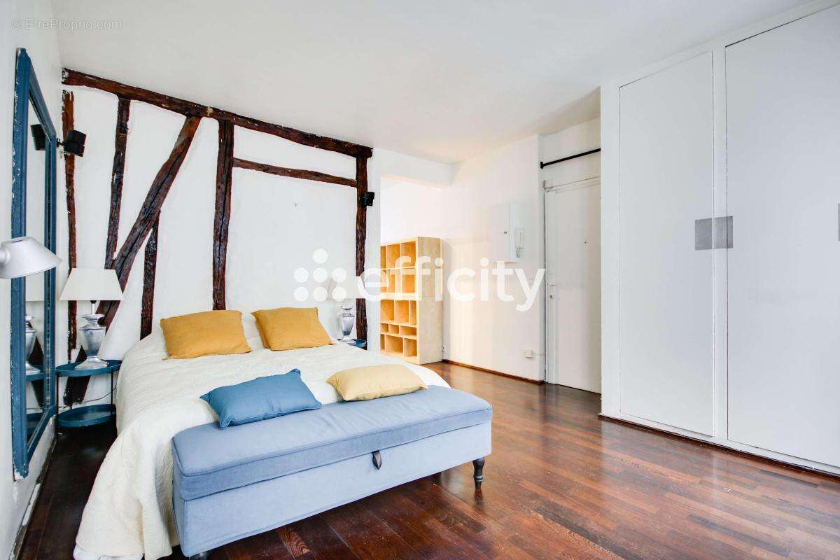 Appartement à PARIS-9E