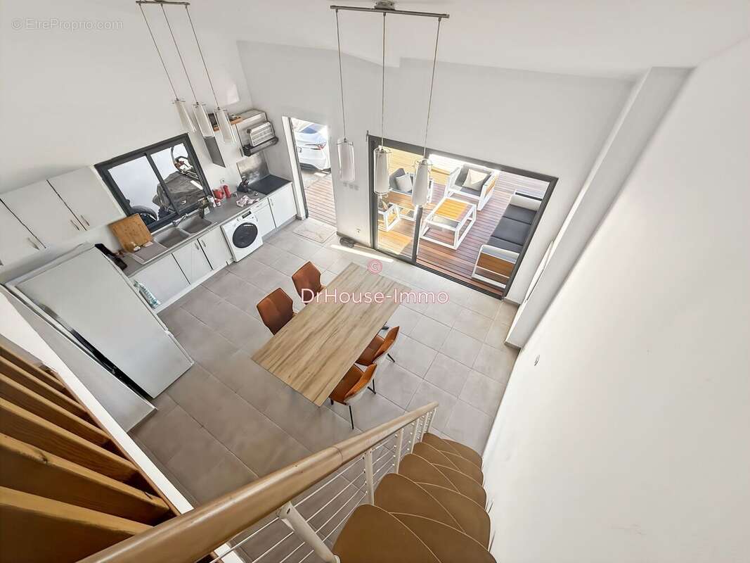 Maison 93 m² à Le Tampon  - photo 7