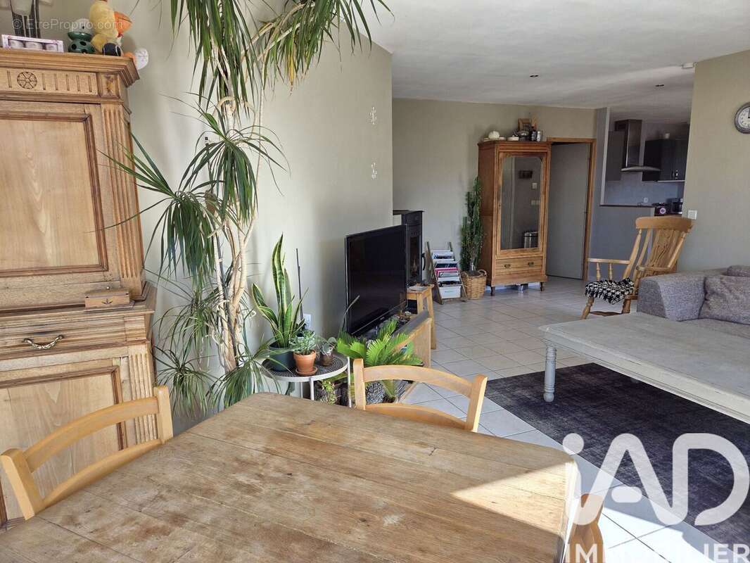 Maison 96 m² à Saint-Sauveur-Gouvernet  - photo 7