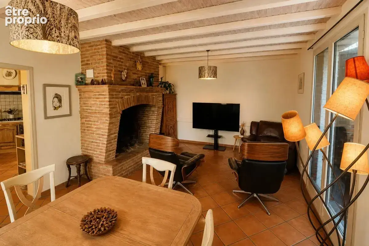 Maison de 6 pièces de 155 m² à La Croix-Blanche - photo 3