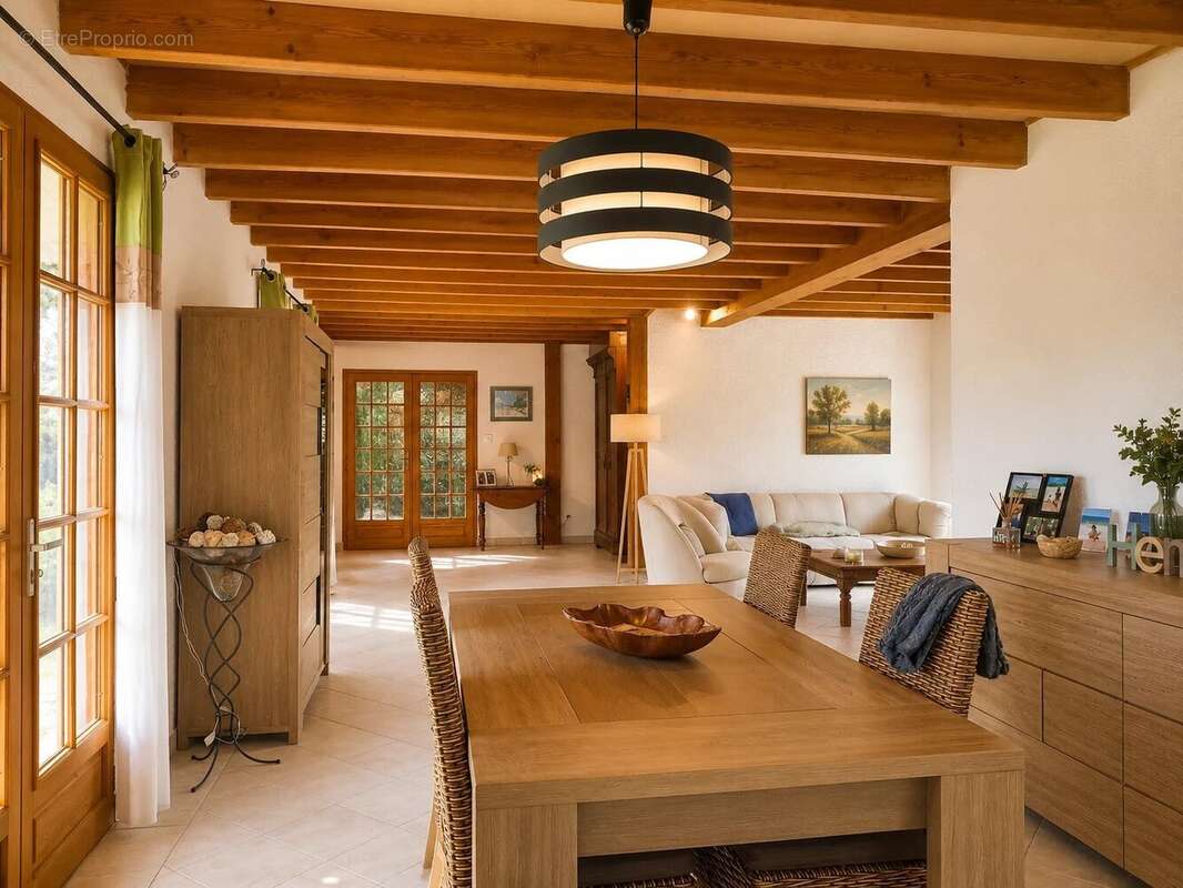 Maison à MIOS