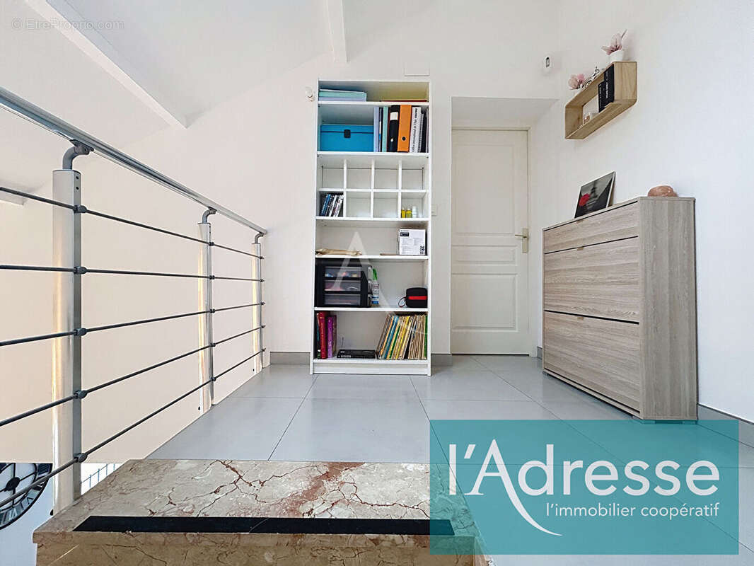Appartement Sainte Barbe 4 pièces - duplex - deux chambres - cave - stationnements - photo 9