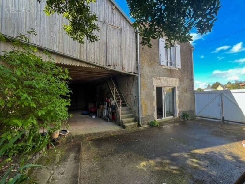 Maison à AIRVAULT