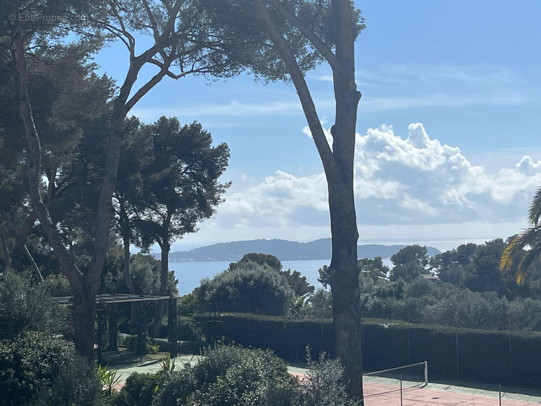 Appartement à HYERES