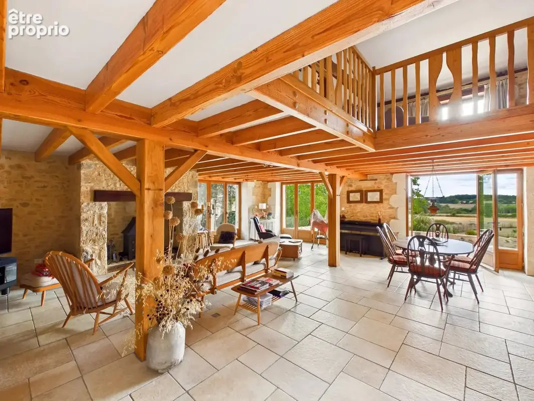 Deux maisons avec piscine, jacuzzi, grande grange et vue sur la campagne - photo 9
