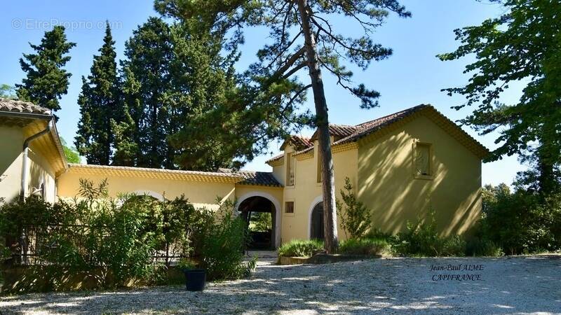 Maison à PONT-SAINT-ESPRIT