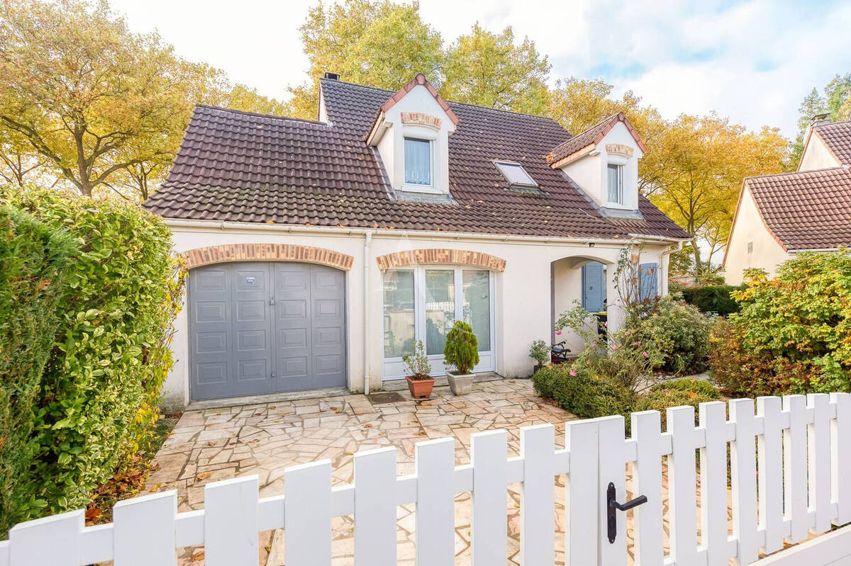 Maison à OZOIR-LA-FERRIERE