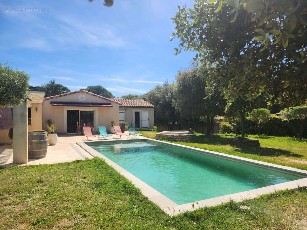 Maison à UZES