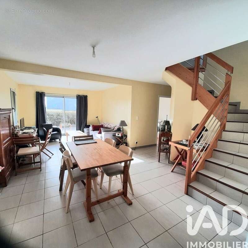 Photo 3 - Maison à CLEDEN-POHER