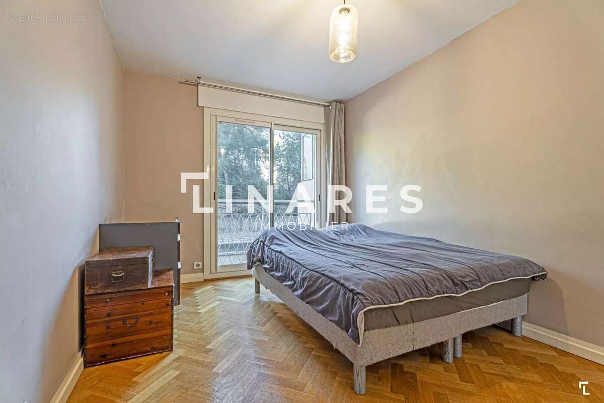 LE  SEDUISANT - Appartement T3 de 85m2  - Terrasse - Cave - 13008 - photo 8