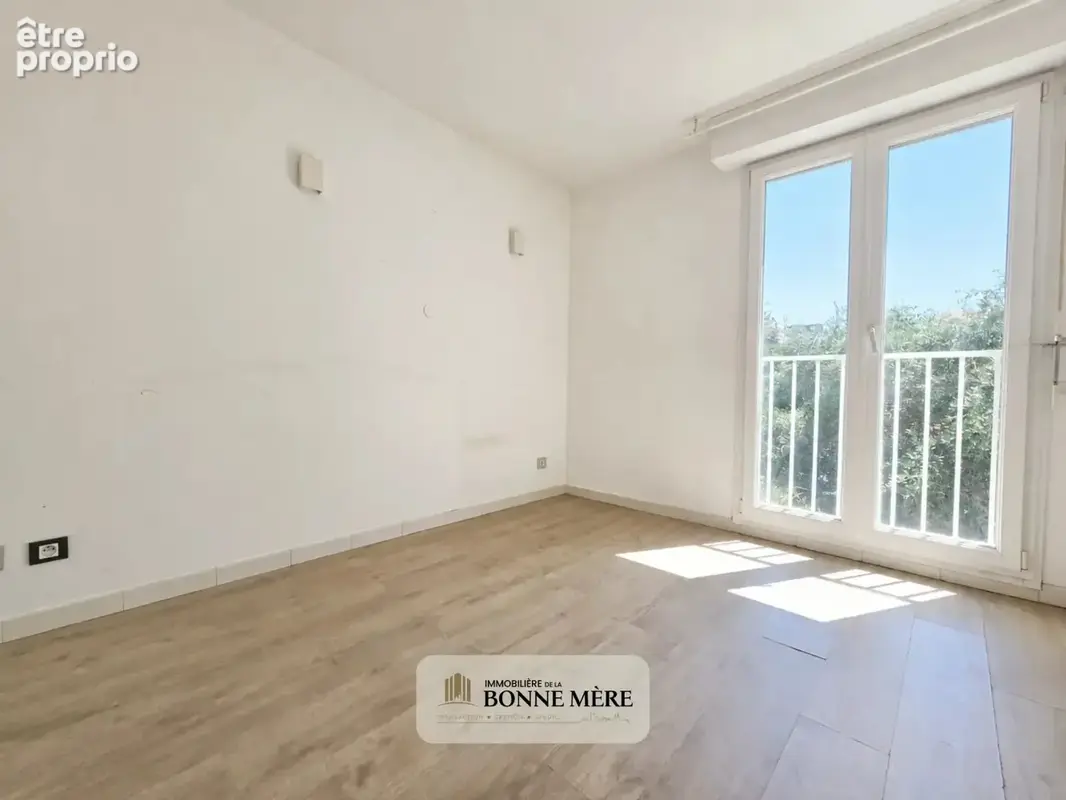 Appartement 3 pièces 64 m² à vendre à Marseille-14e (13014) - photo 4