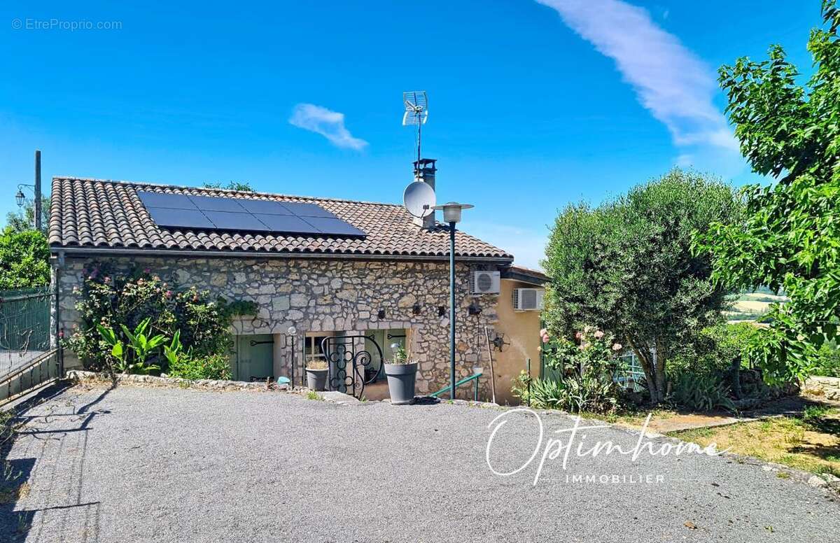 Maison de 223 m² avec vue dominante - photo 3