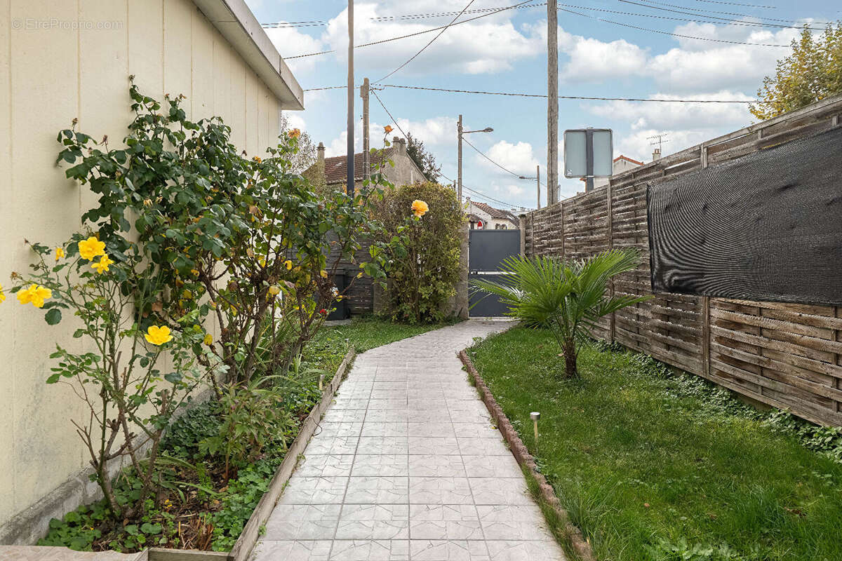 Maison à CHAMPIGNY-SUR-MARNE