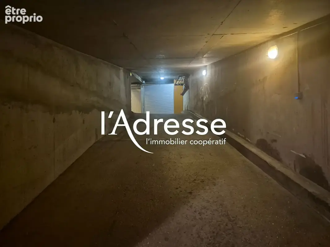 Place de parking pour investissement locatif (ou petite voiture) // Métros Faidherbe - Reuilly - Ledru Rollin - photo 5