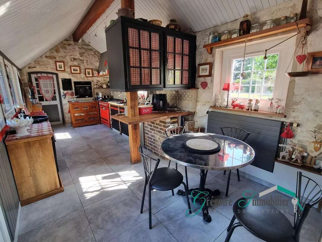 Maison à MONTIGNY-SUR-LOING